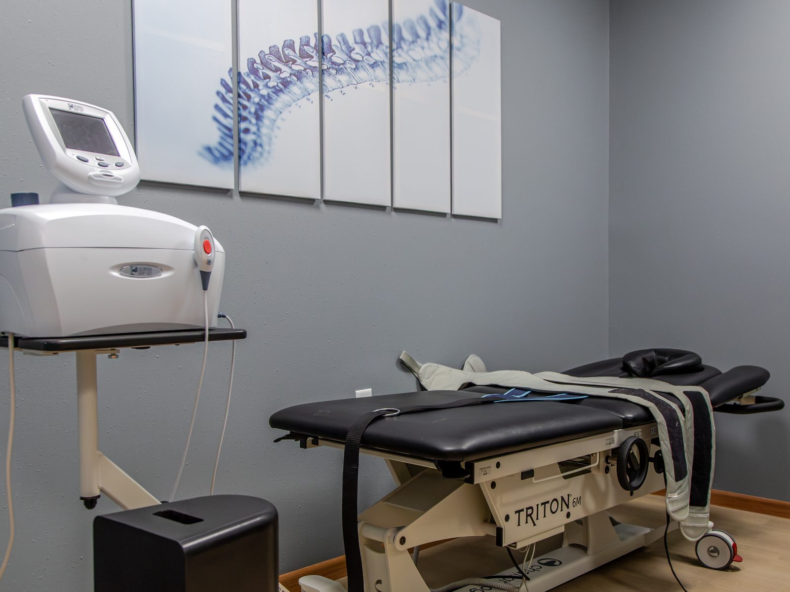 The spinal decompression table and therapy equipment